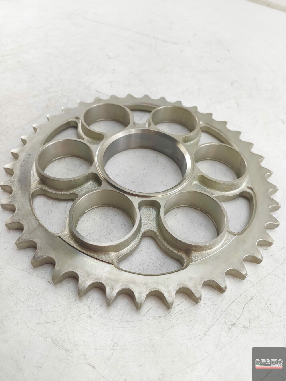Rear chain sprocket Z 38 passo 525 ducati 1098 R 1098R 1198 - Image 2