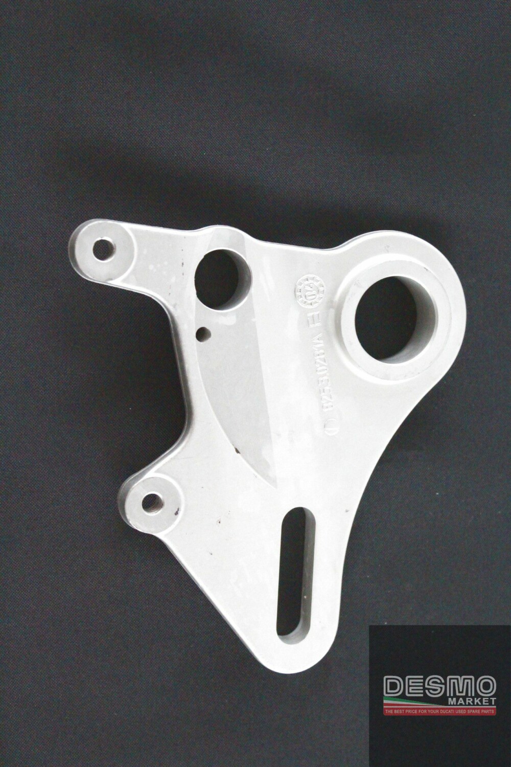 Piastra porta pinza freno posteriore ducati 749 999