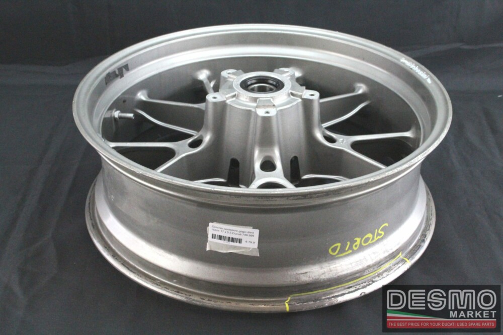 Cerchio posteriore grigio dieci razze 17 x 5,5 Ducati 749 999