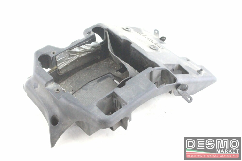 Vano supporto batteria 749 999