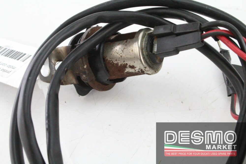 Universal motorcycle cigarette lighter socket with fuse holder - Image 5