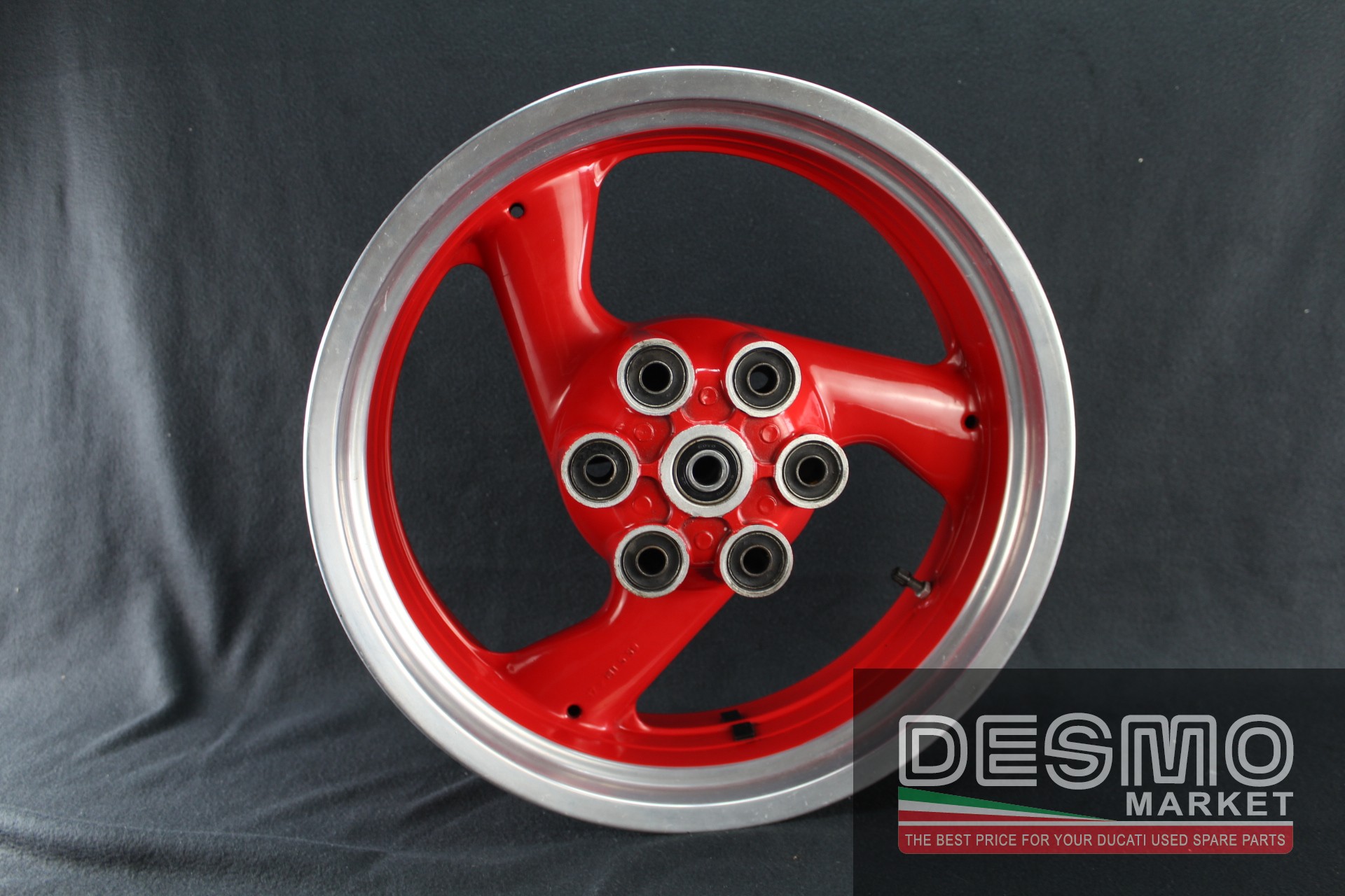 Cerchio posteriore tre razze rosso canale lucidato Ducati Monster