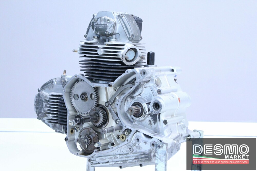 Engine Ducati Monster 600 broken engine cases - Image 9