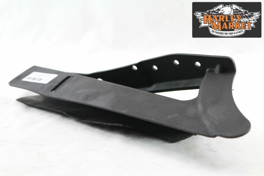 Protezione cinghia posteriore  Harley Davidson 02-08 Touring