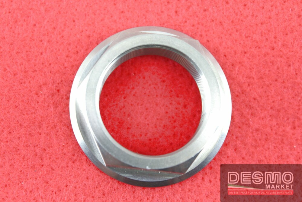 Dado titanio NCR esagonale flangiato M30 Passo 1,5 Ducati 749 999