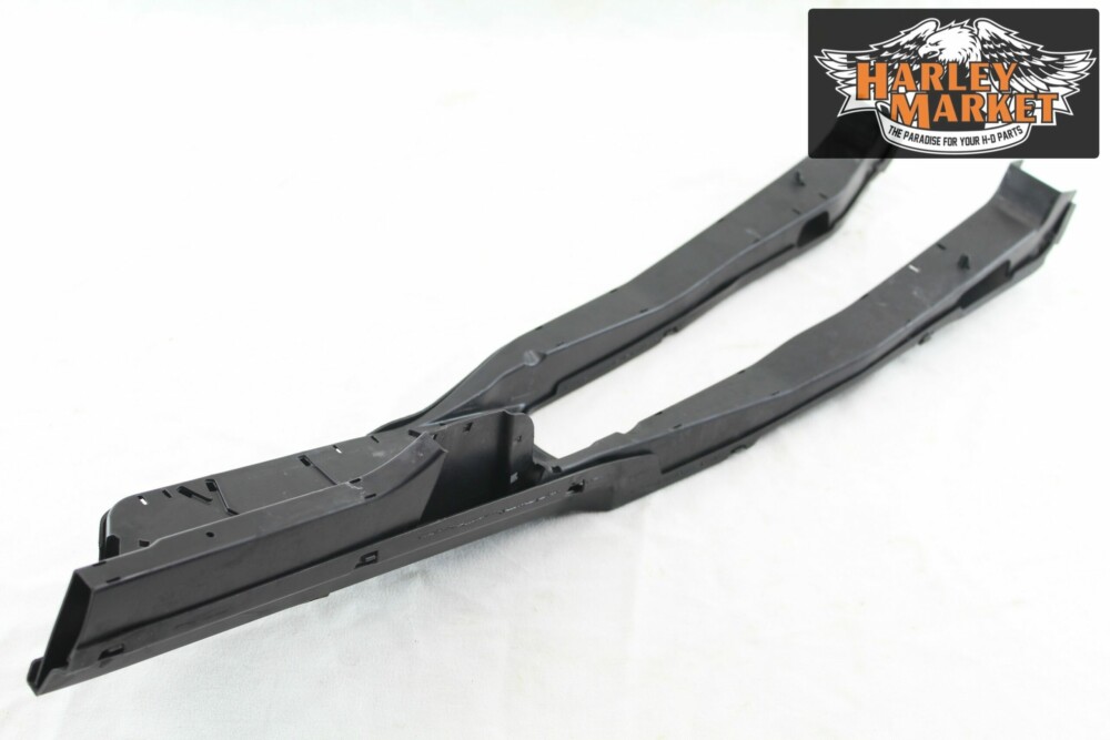 Plastica passaggio impianto elettrico Harley Davidson FLHT/C/X/R