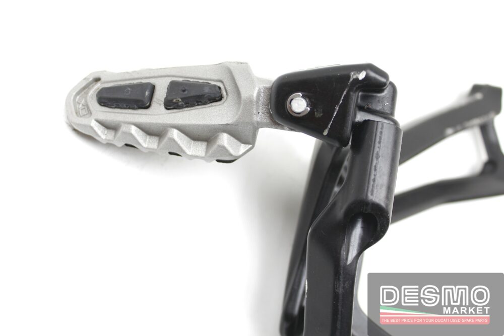 Piastra pedana passeggero destra Ducati Multistrada 950 19-21