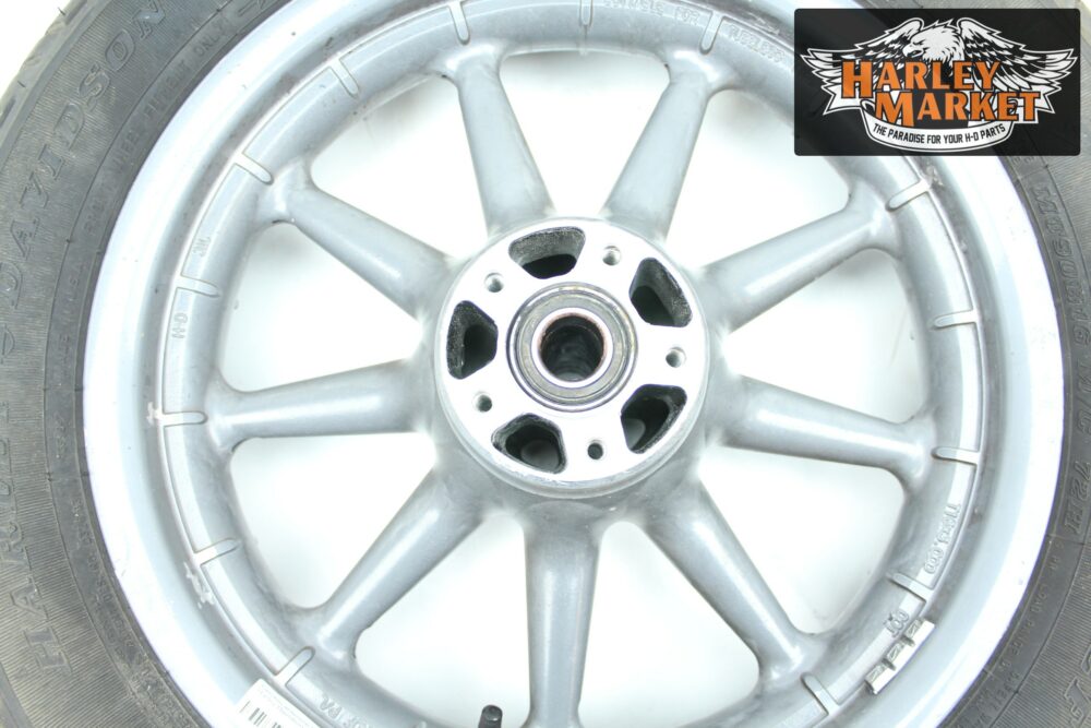 Cerchio anteriore 9 razze 16×3 Harley Davidson 00-08 Touring