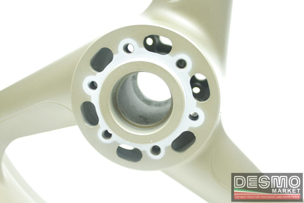 Front 3-spoke wheel Ducati 748 916 casting year 1995 - Image 2