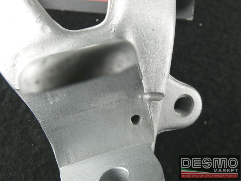 Staffa pedana anteriore sinistra Ducati 748 916 996 998