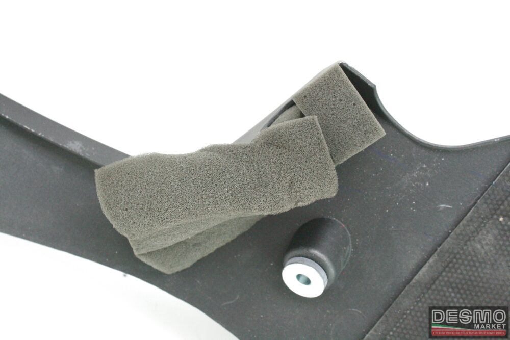 Carena bassa sinistra nera Yamaha R1 2004
