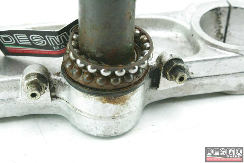 Piastra sterzo inferiore 53 mm Ducati 748 base