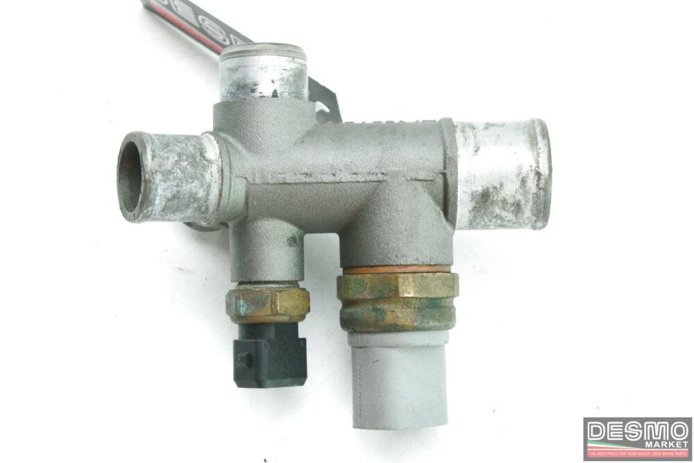 Raccordo collettore tre vie acqua testa orizzontale Ducati 748 916 996