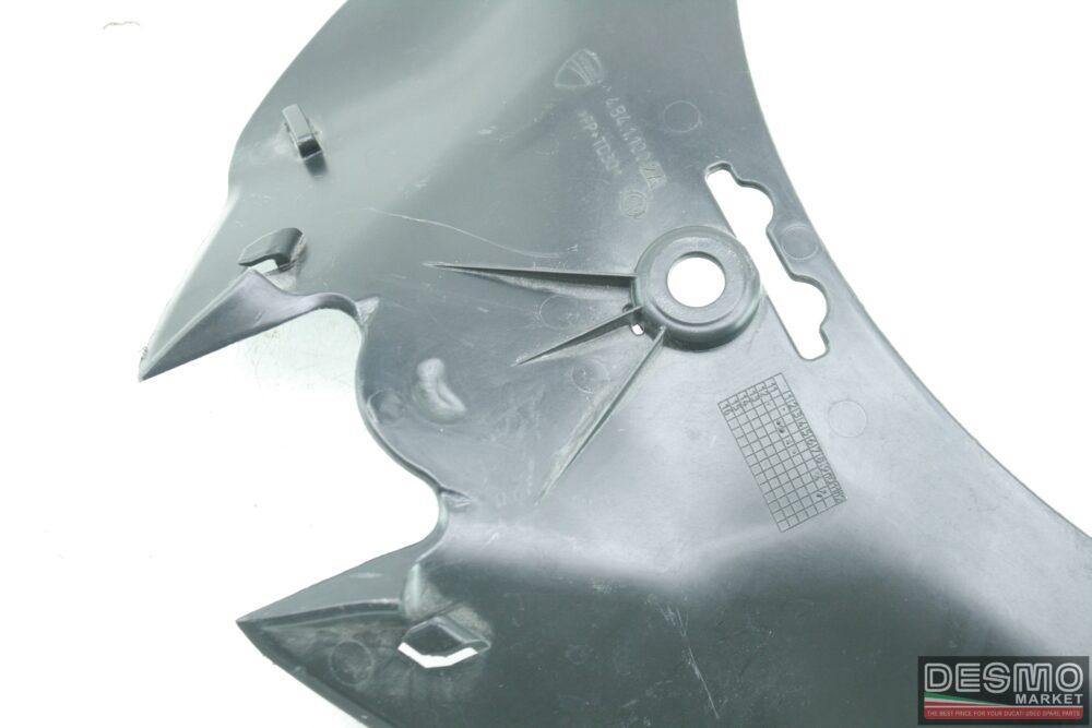 Plastica paraspruzzi inferiore cupolino carena anteriore Ducati 1199 Panigale