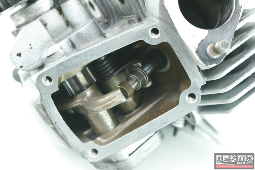 Testa testata orizzontale Ducati monster 900
