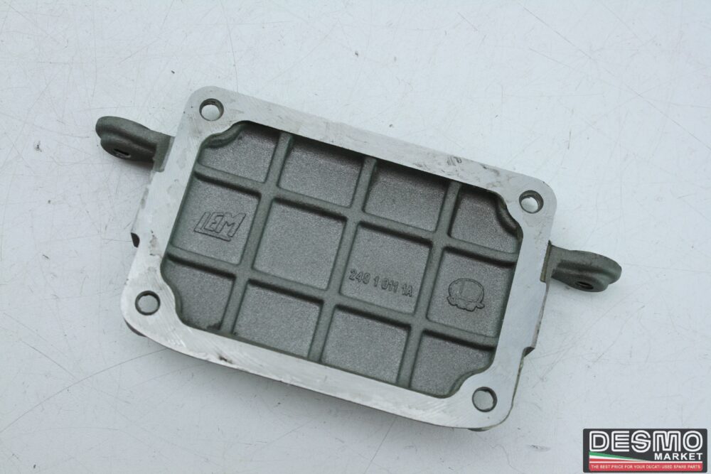Coperchio punterie valvole supporto radiatore olio Ducati 748 916