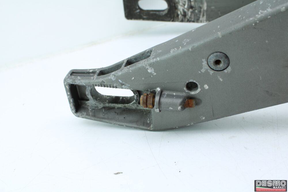 Forcellone cagiva mito 125 con leveraggio