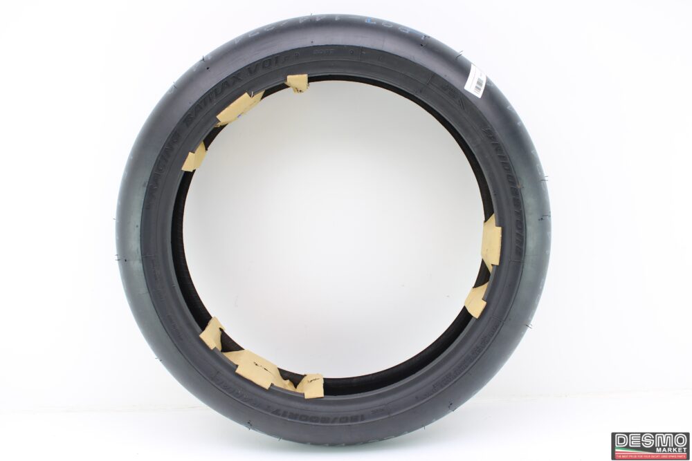 Gomma anteriore sliick Bridgestone Battlax racing V01F  120/60 R17