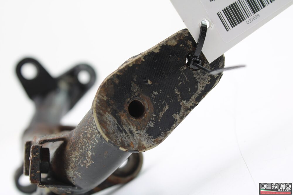 Supporto motore cagiva mito 125 fari tondi incompleto
