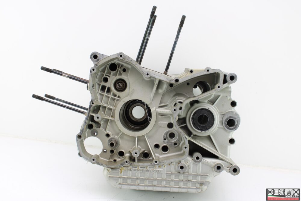 Casse motore Ducati 748