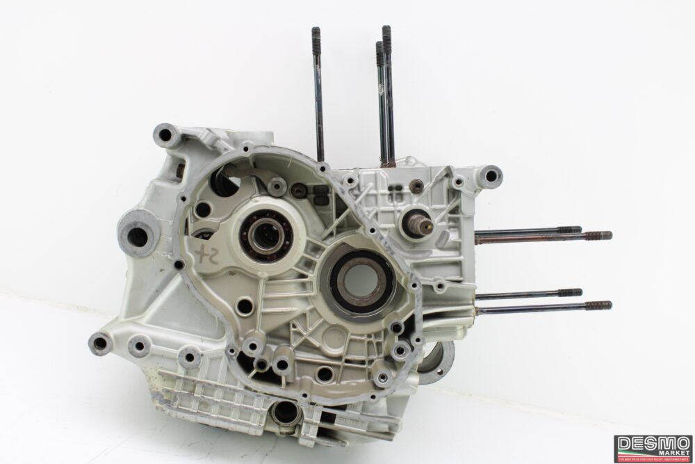 Casse motore Ducati 748