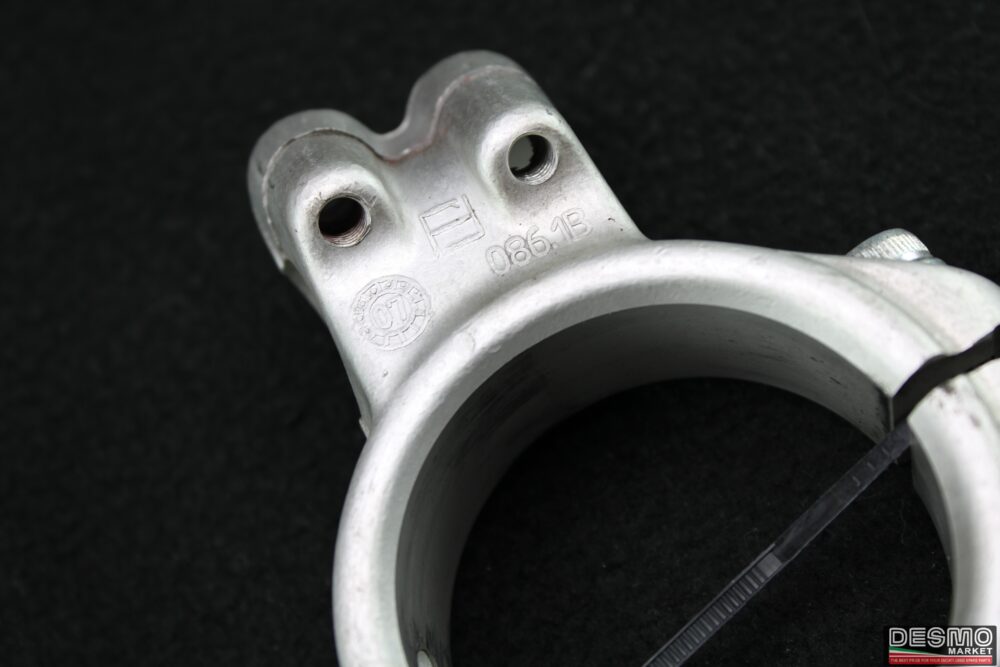 Right handlebar clamp Ducati 848 1098 1198 - Image 4