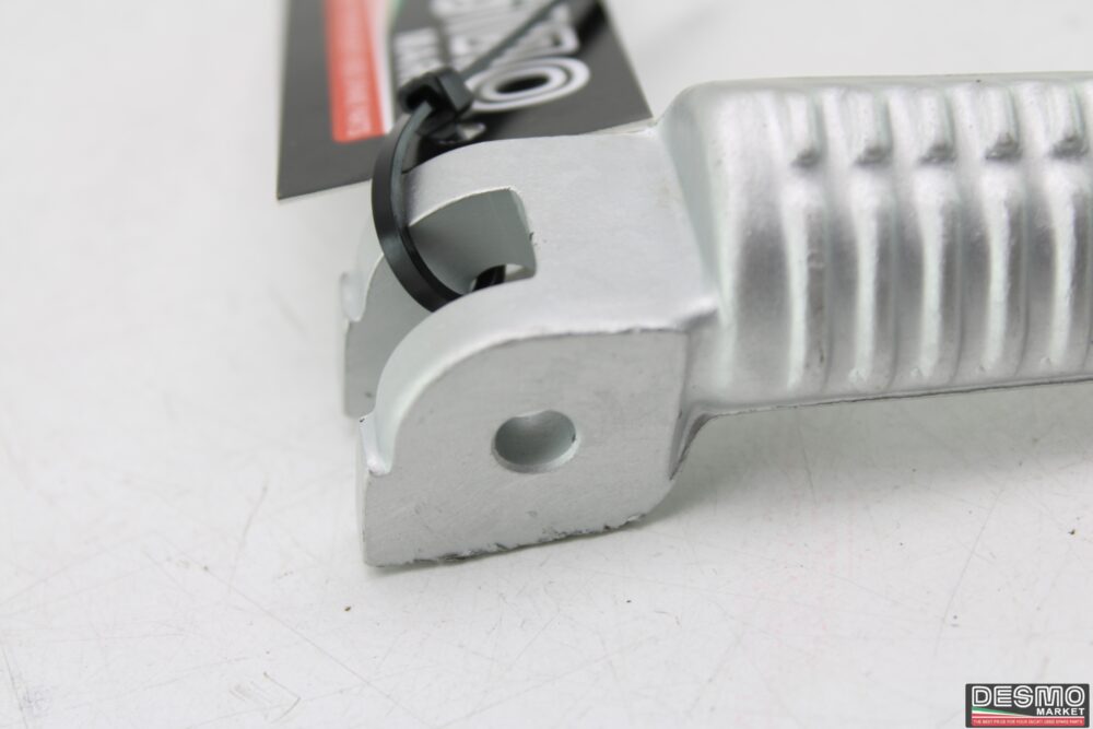Pedana poggiapiedi passeggero destra Ducati 748 916 996 998