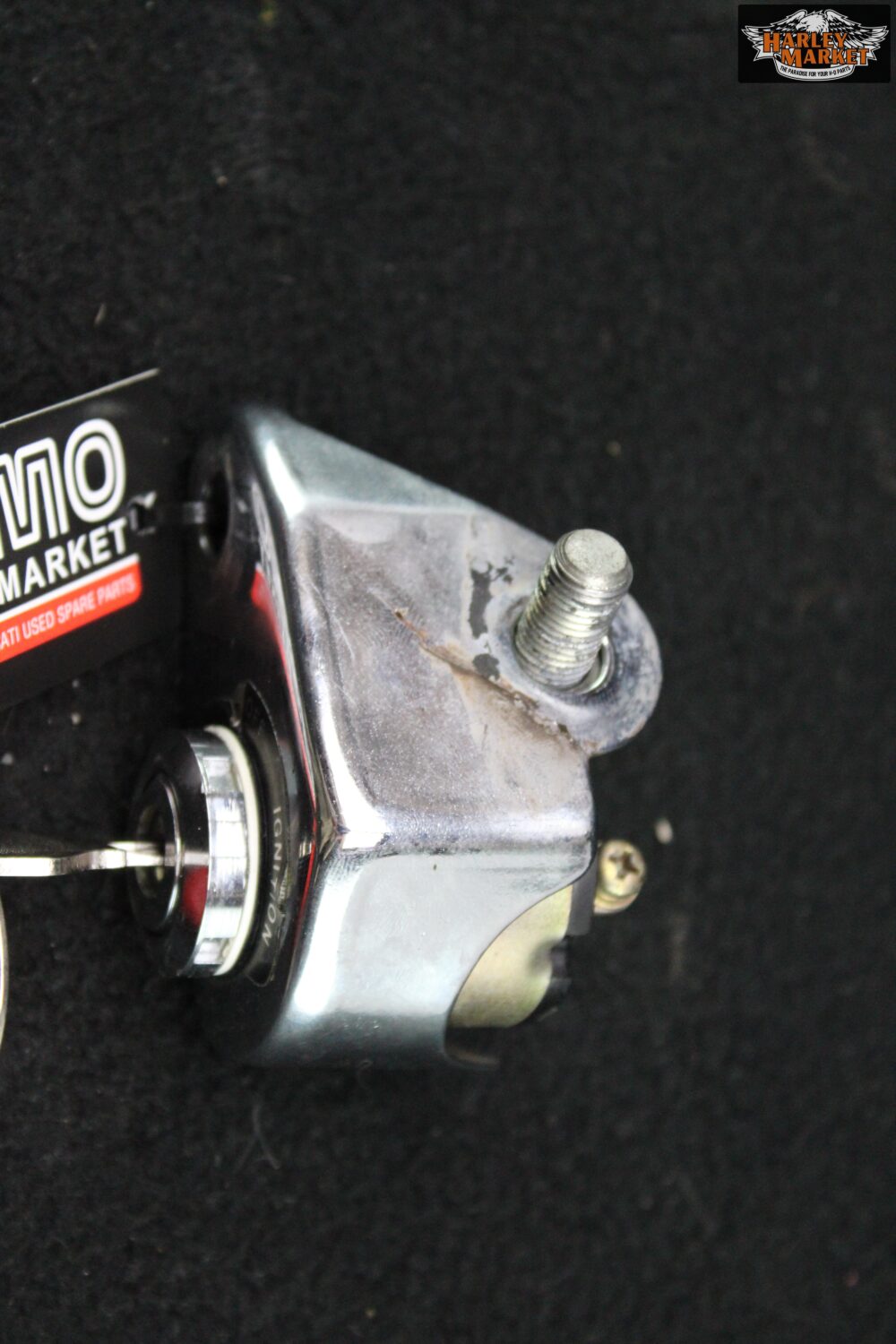 Blocchetto accensione con chiave universale moto