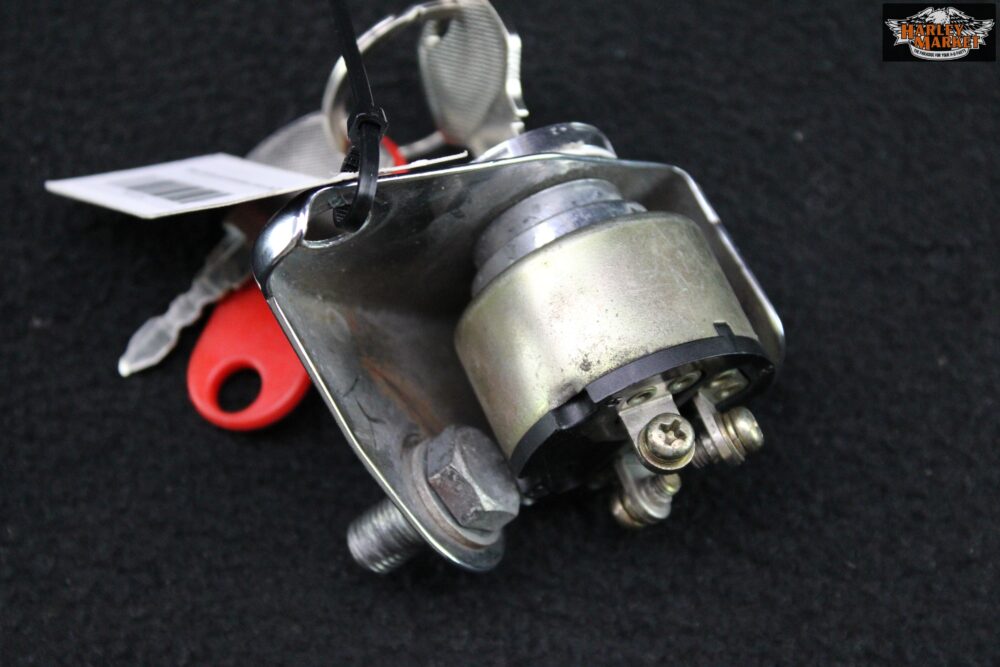 Blocchetto accensione con chiave universale moto