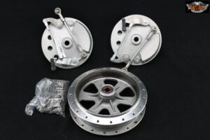 Kit freni a tamburo anteriori 180mm ceriani racing 4 ganasce 40 raggi