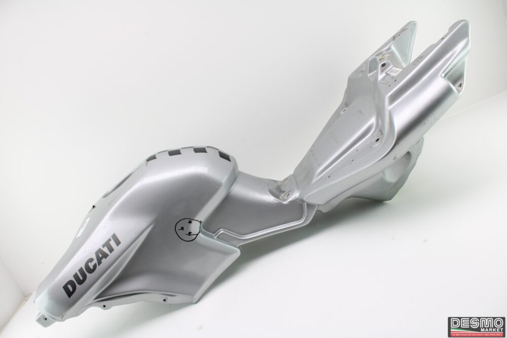Grey fuel tank Ducati Multistrada 620 1000 1100 - Image 4