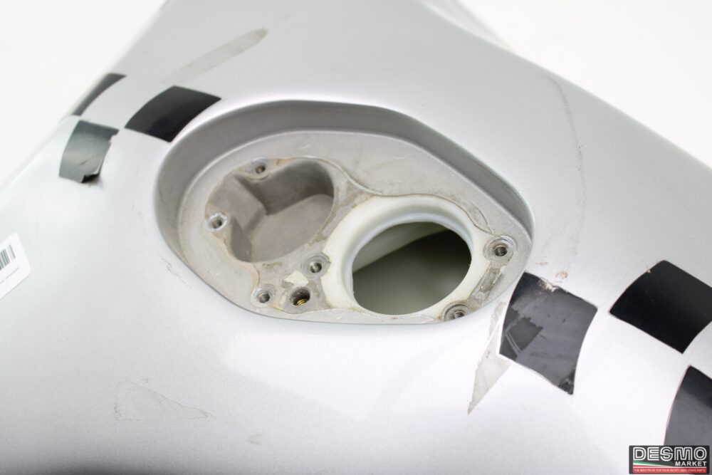Grey fuel tank Ducati Multistrada 620 1000 1100 - Image 8