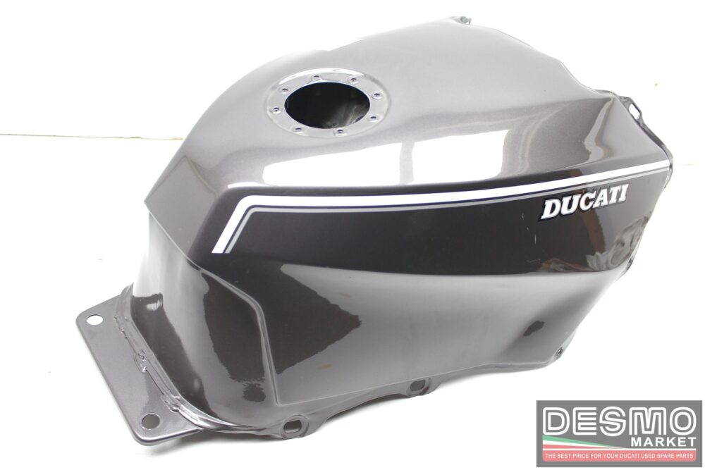 Grey tank Ducati Paso - Image 4