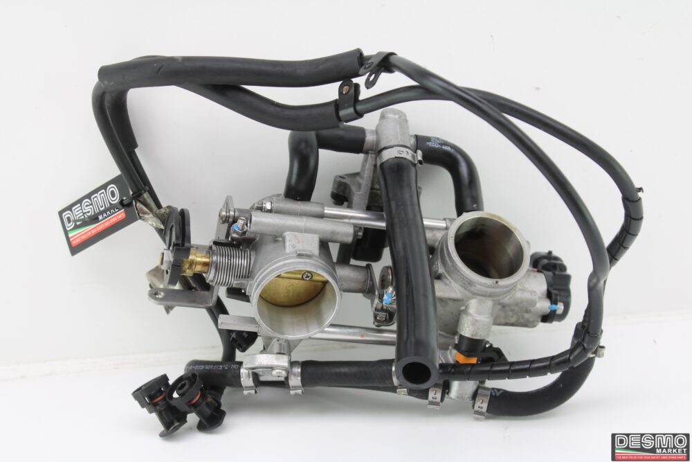 Corpo farfallato completo tubi benzina Ducati Hypermotard 1100 1100 evo