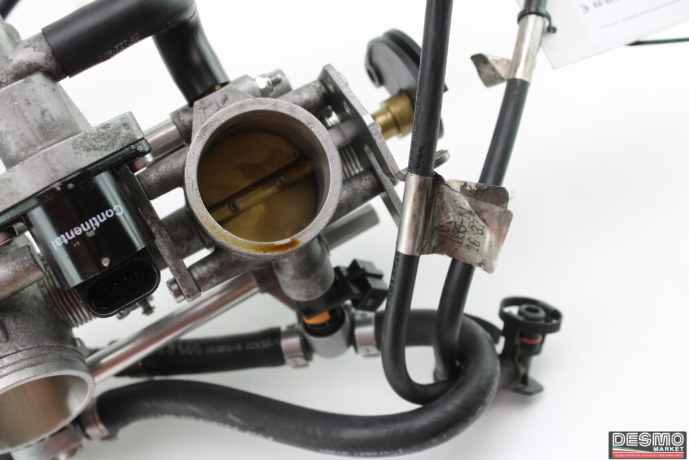 Corpo farfallato completo tubi benzina Ducati Hypermotard 1100 1100 evo