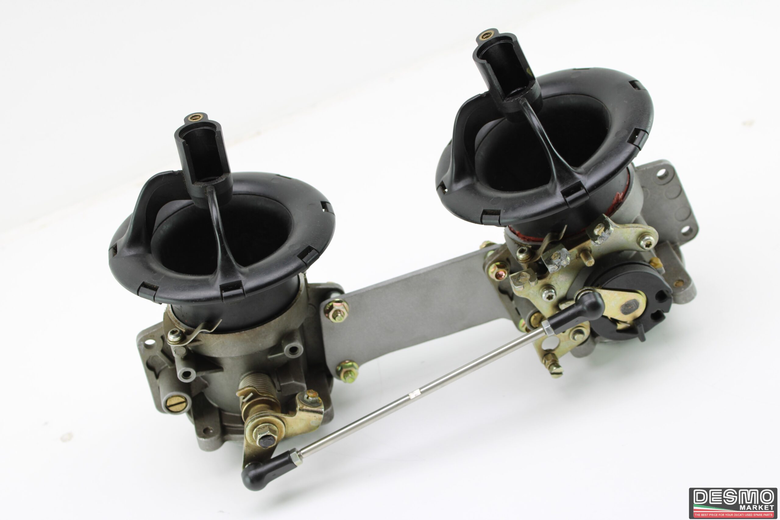 Ducati 999 throttle body modified for mounting on 748