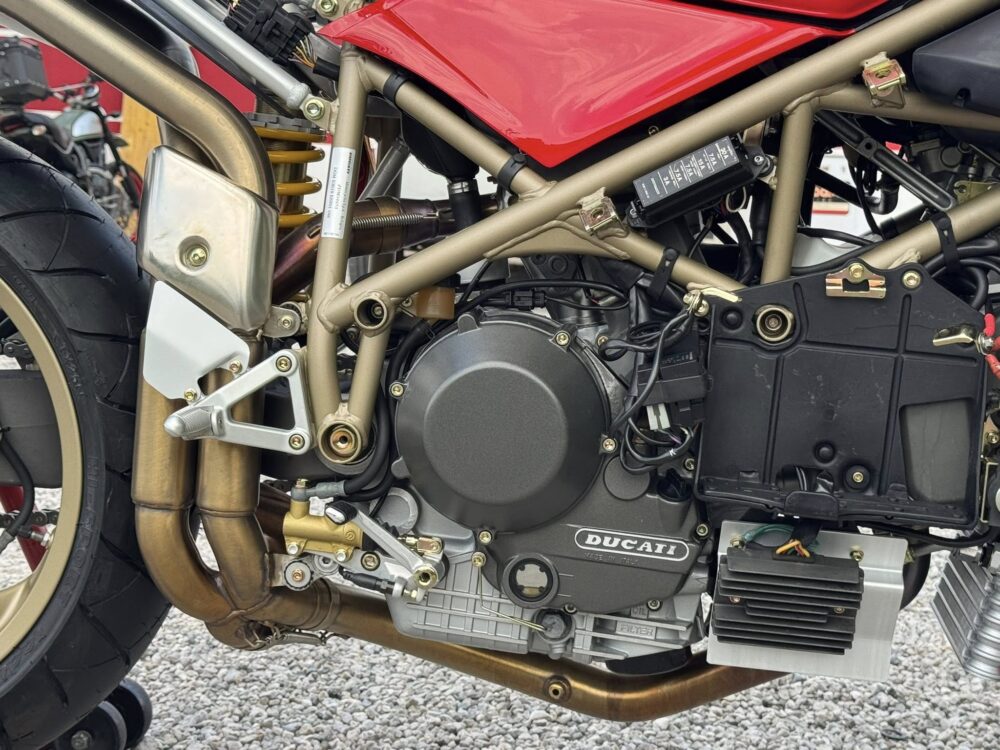 Ducati 916 Strada monoposto 1994 9650km