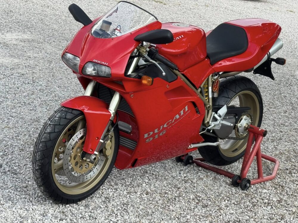 Ducati 916 Strada monoposto 1994 9650km