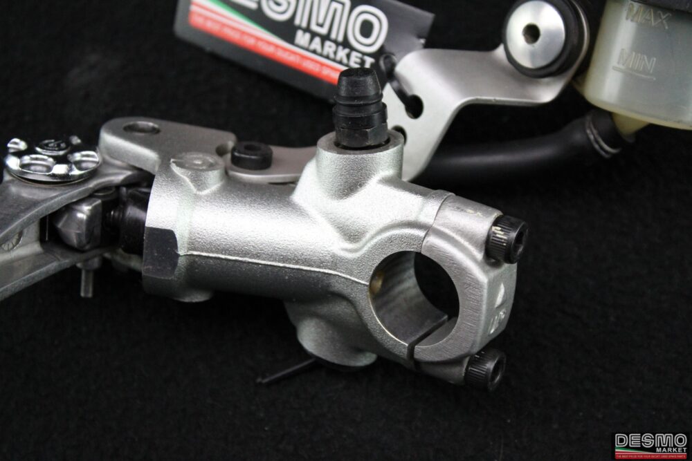 Pompa frizione anteriore semiradiale Brembo Ducati Hypermotard