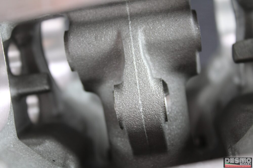 Engine head Ducati 916 SP2 1995 - Image 8