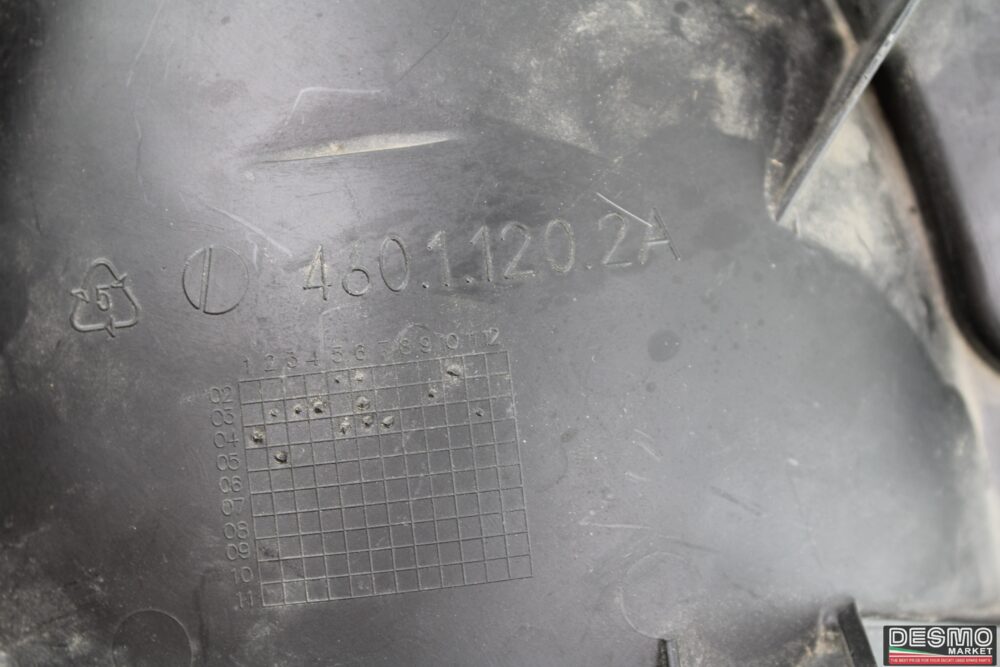 Plastica tappo paraspruzzi fanale anteriore Ducati 749 999 - immagine 6