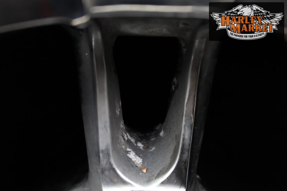 Cerchio posteriore Enforcer 16x5 Harley Davidson 09-22 Touring - immagine 11