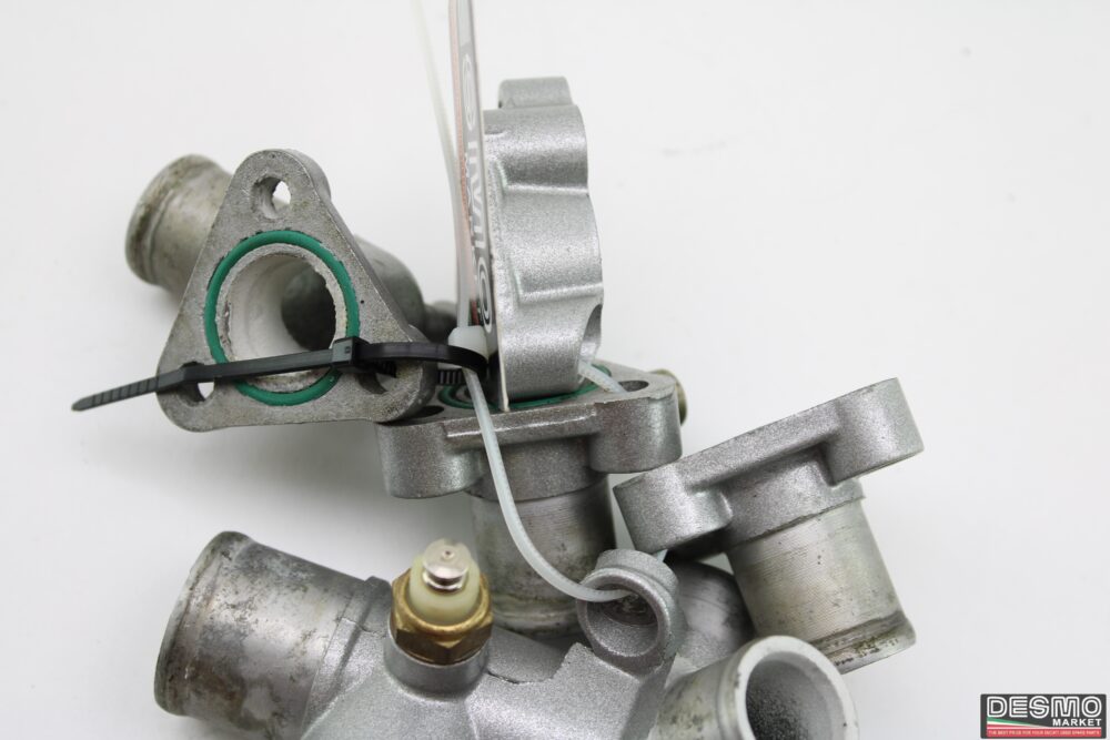 Kit raccordi Tubazioni acqua Ducati 748 996  916 - immagine 3