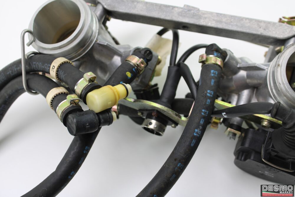 Corpo farfallato corpi farfallati Ducati 748 916 - immagine 3