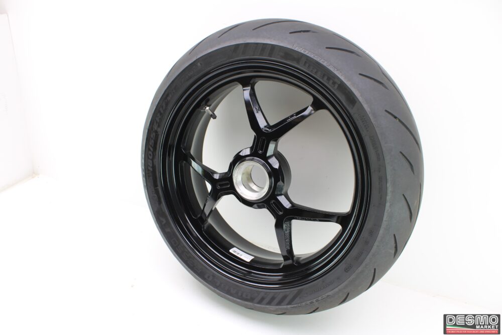 Cerchio ruota posteriore 17x5,5 Ducati Supersport 950 - immagine 2