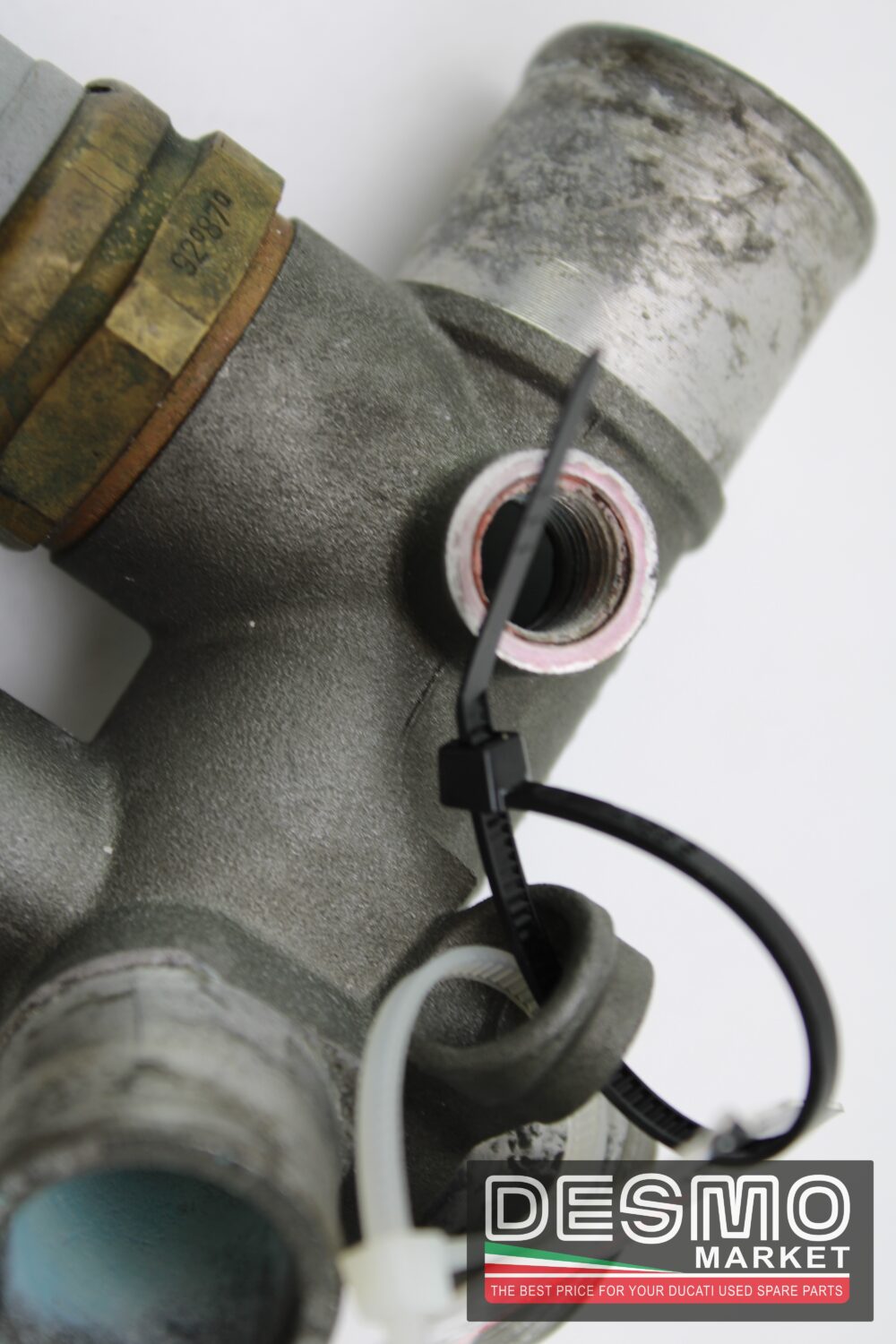 Raccordo tre vie acqua Ducati 748 916 996 - immagine 5