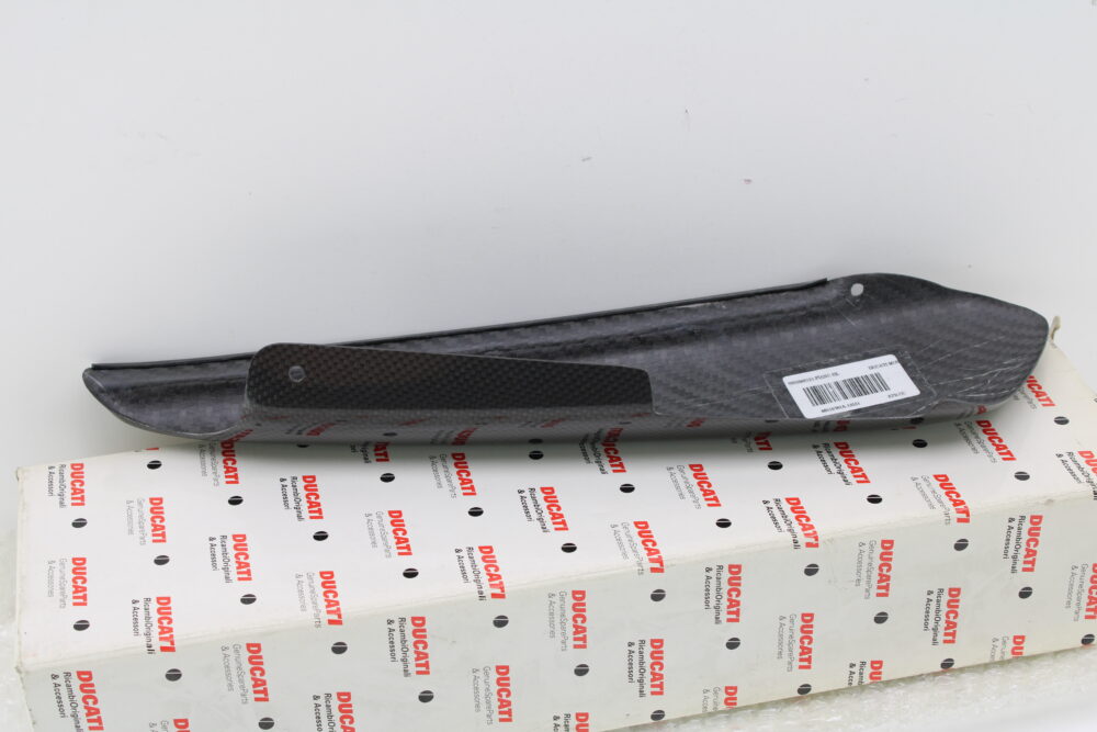 fianchetto sella carbonio sinistro SX Ducati Monster S4R - immagine 2