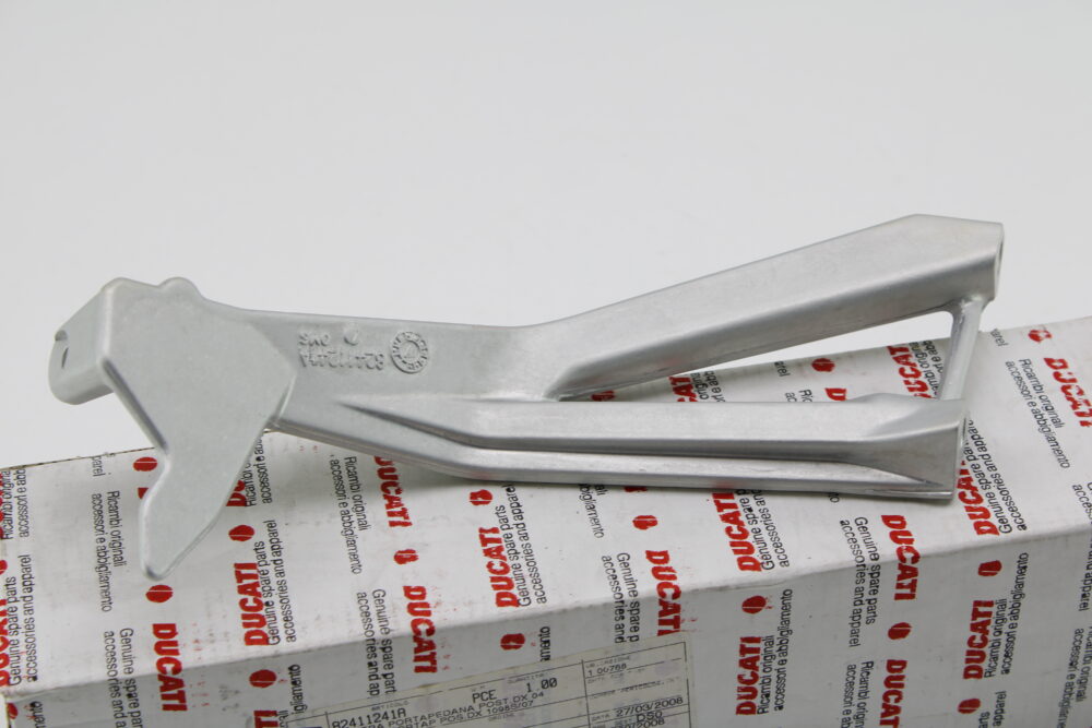 piastra staffa cavalletto laterale Ducati Monster 620 750IE 900 IE - immagine 4