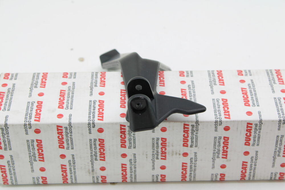 staffa piastra pedana passeggero  sinistra SX  Ducati 1198 - immagine 3
