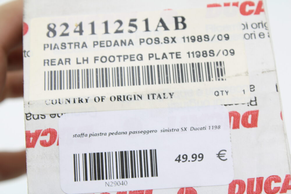 staffa piastra pedana passeggero  sinistra SX  Ducati 1198 - immagine 5